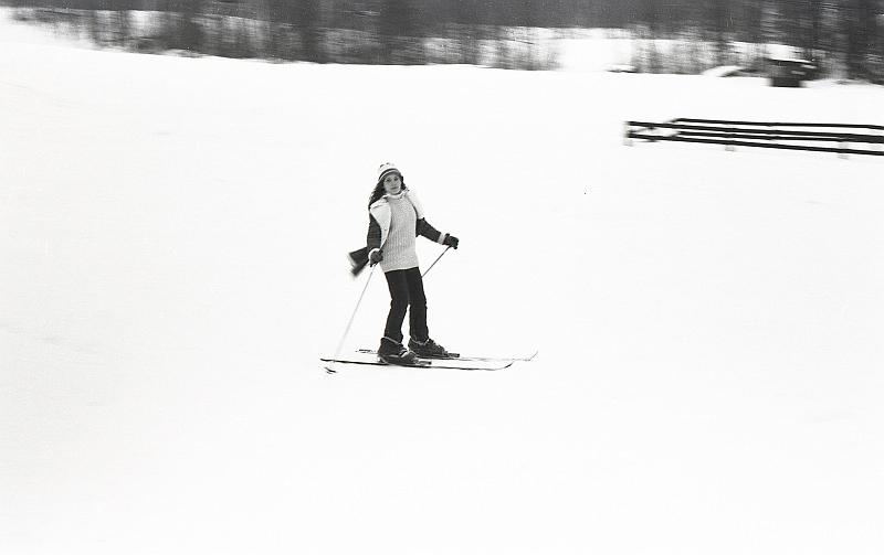 susanj-skiing.jpg
